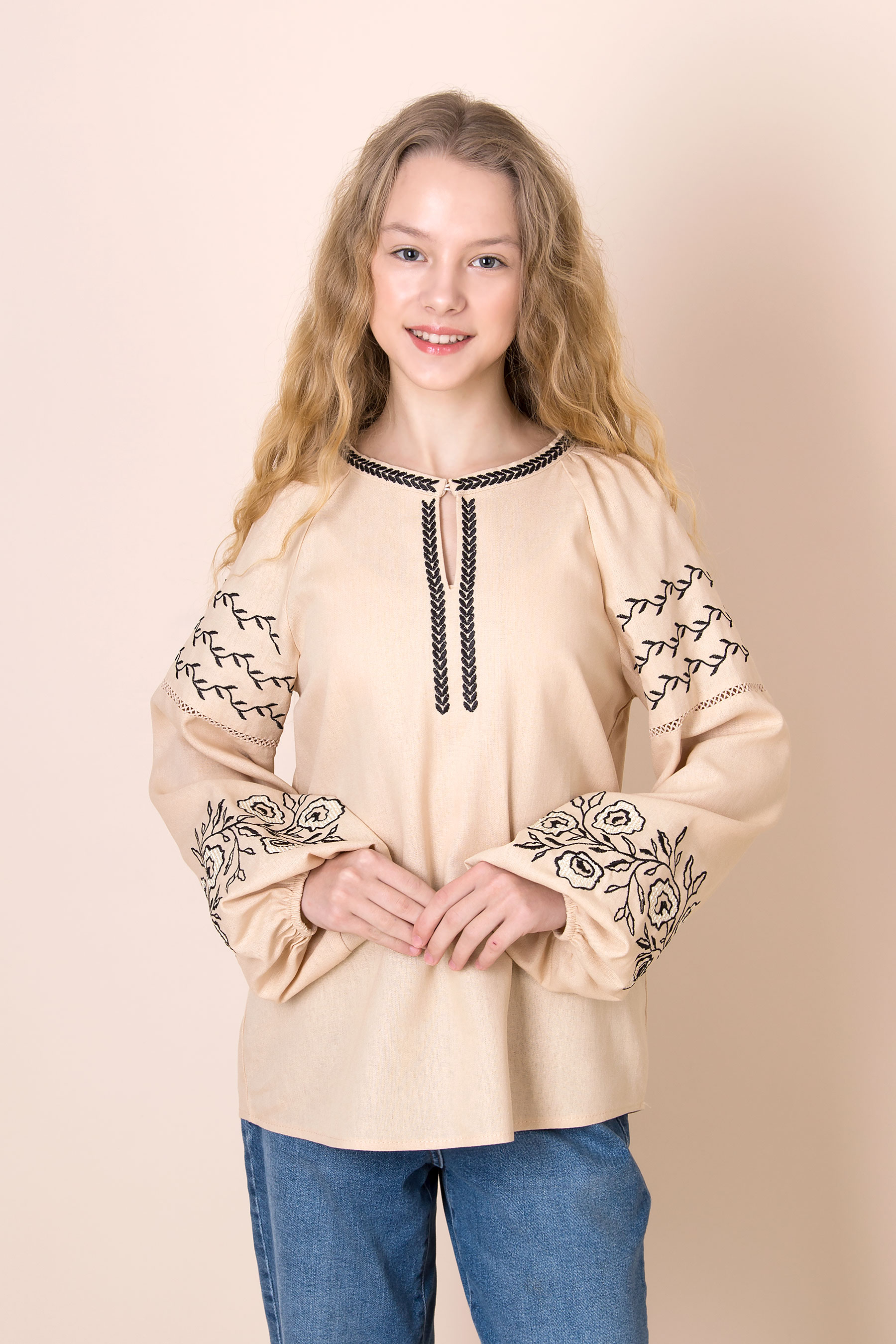 Вышиванка для девочки бежевый Mevis 5461-03