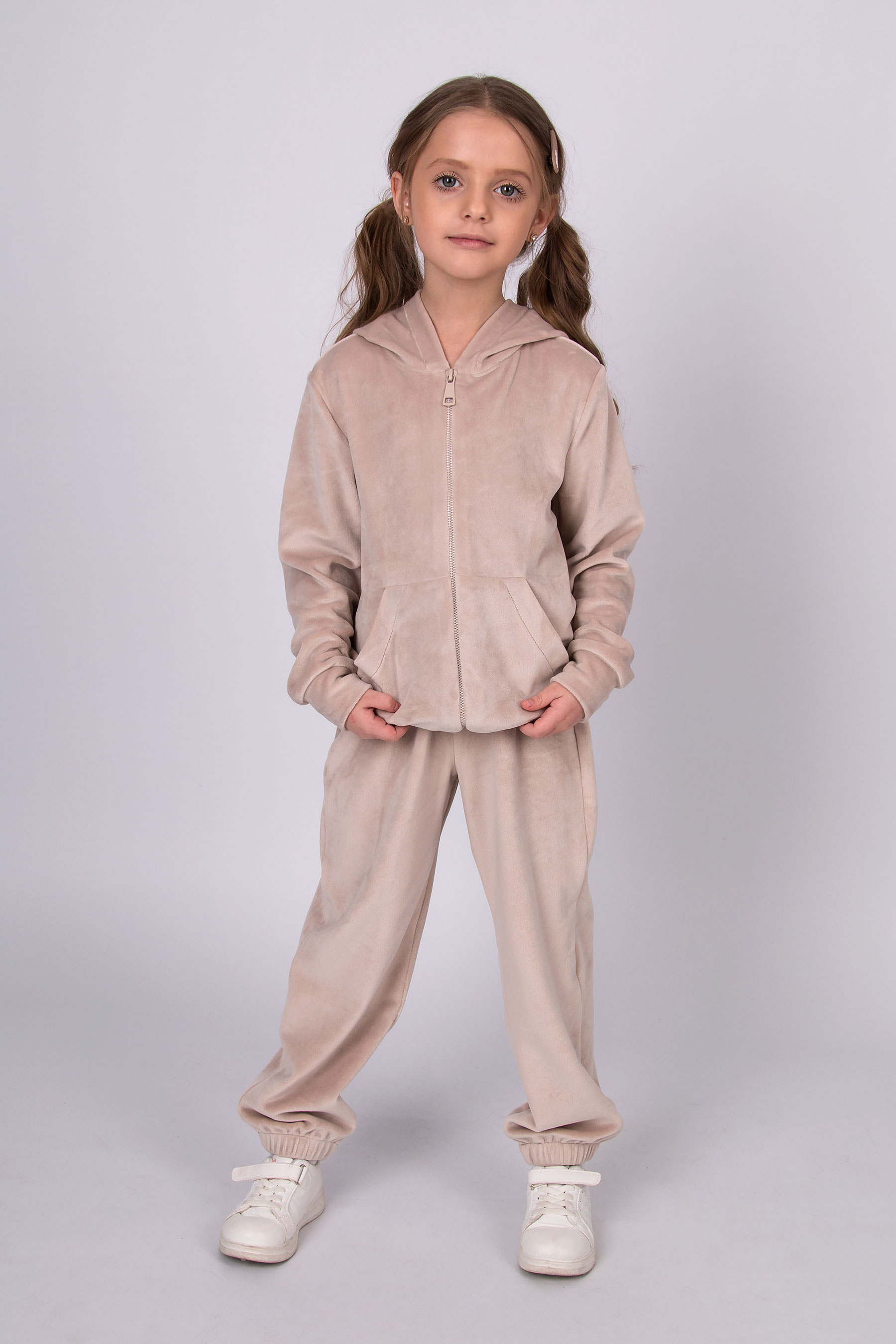 Костюм велюровий для дівчинки світло-бежевий Mevis 5816-01